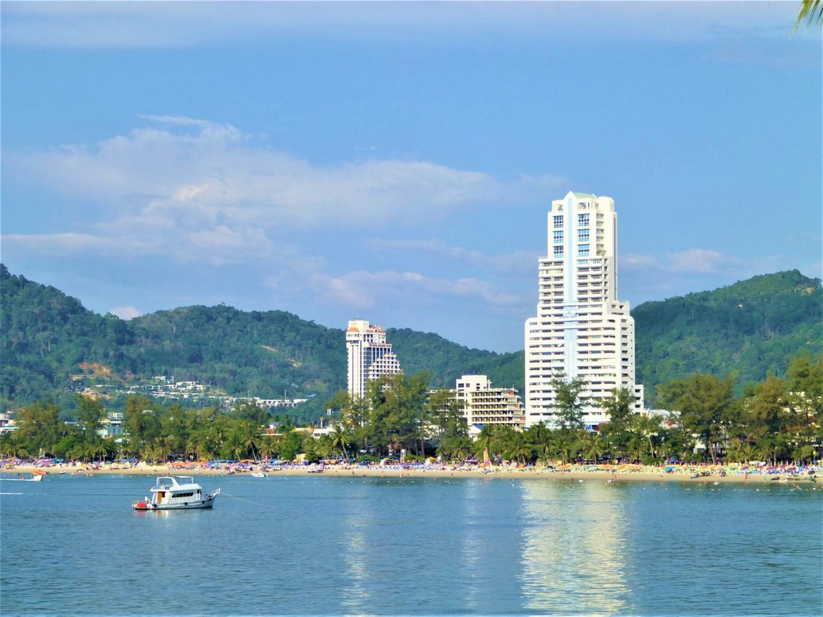 Patong Tower 9th floor bedroom Resava Real Estate