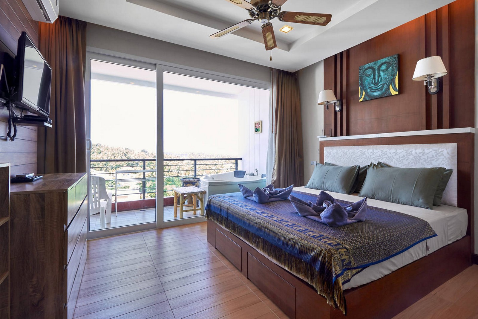 Sea and Sky Condominium bedroom Resava Real Estate